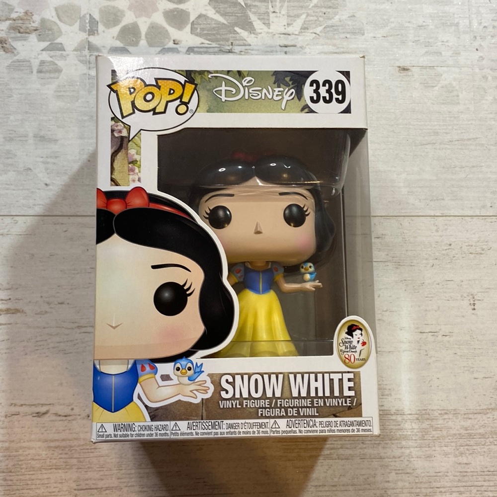 Funko Pop Snow White #339 Disney Figure